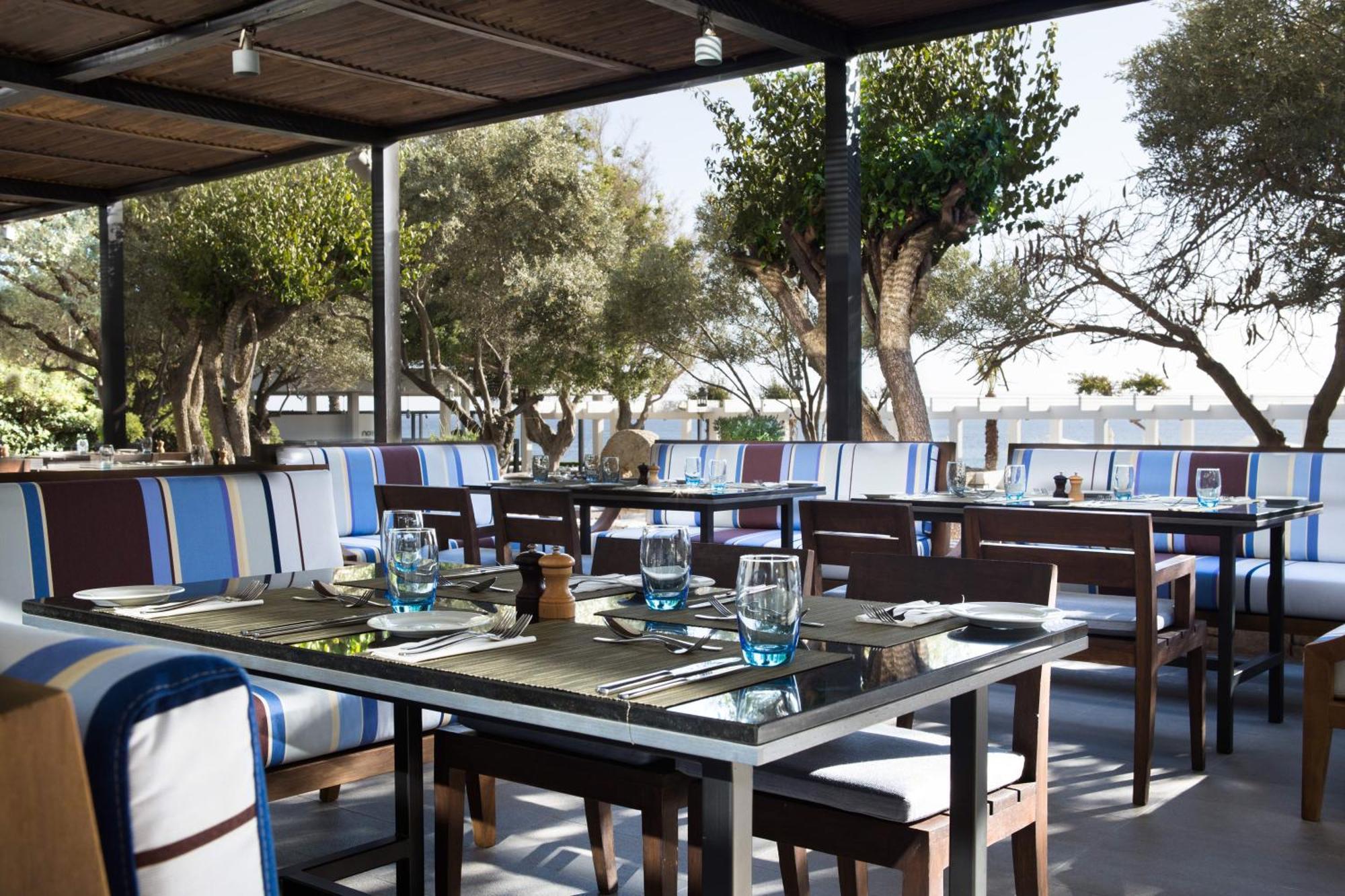 Almyra Hotel Paphos Exterior photo