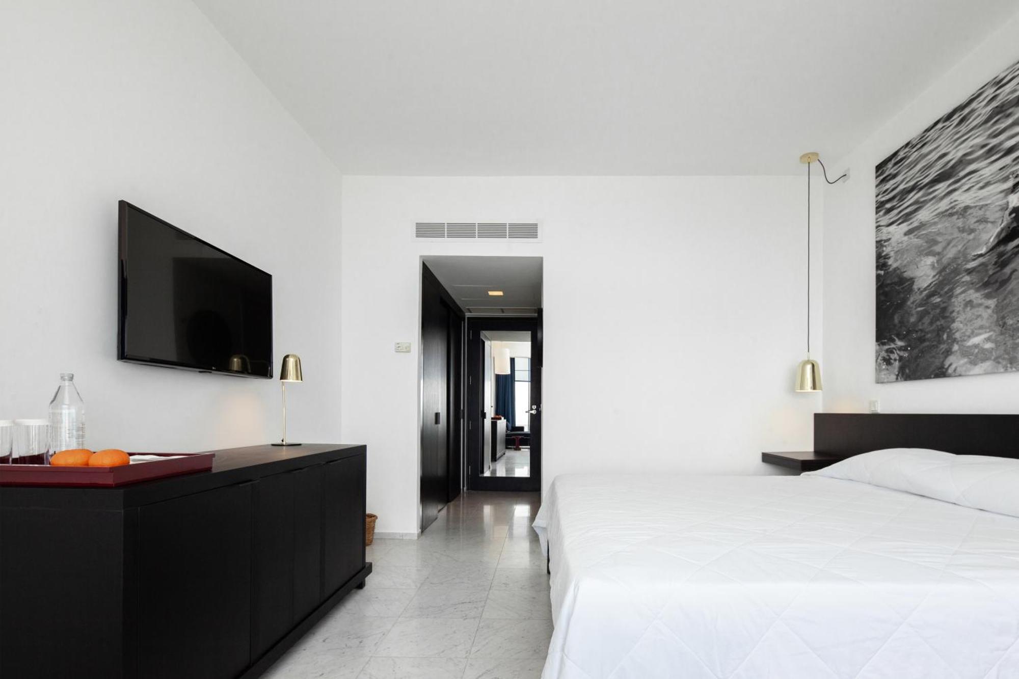 Almyra Hotel Paphos Exterior photo